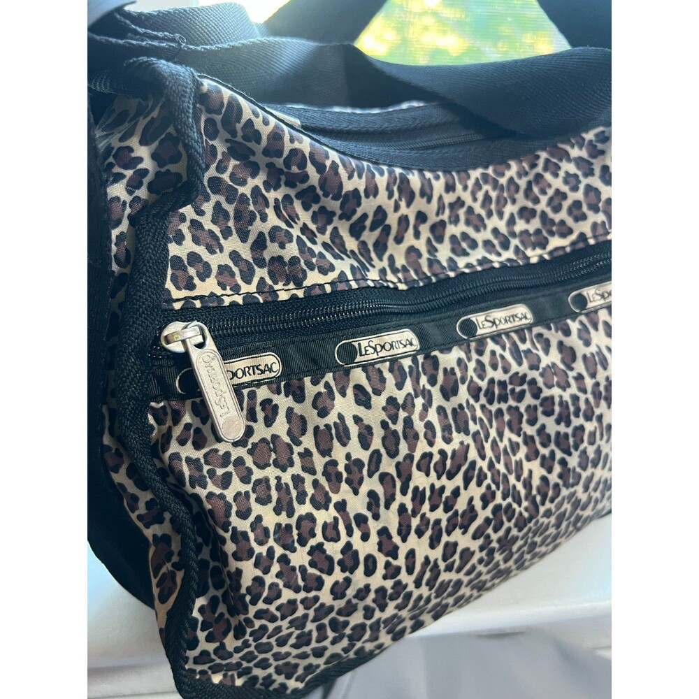 LeSportSac Classic Hobo Crossbody Pocketbook in Leopard Print with Black Trim - Picture 6 of 12